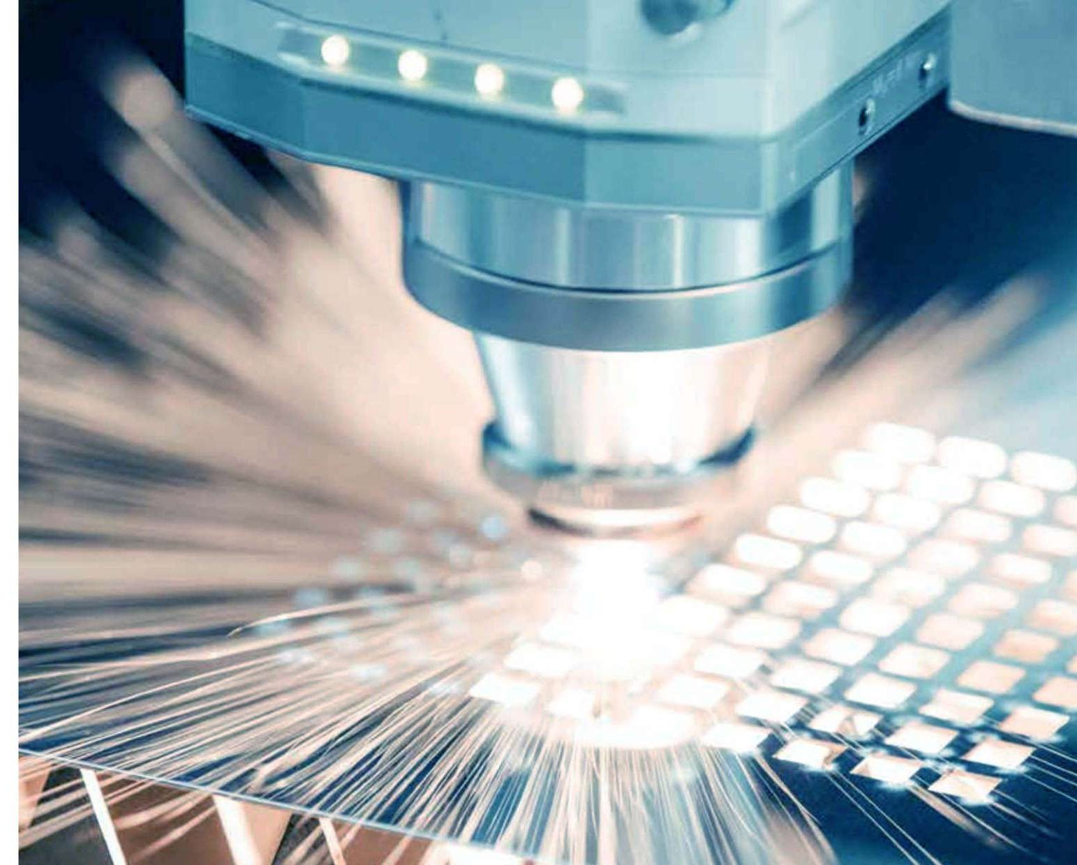 Fiber laser cutting head cutting sheet metal